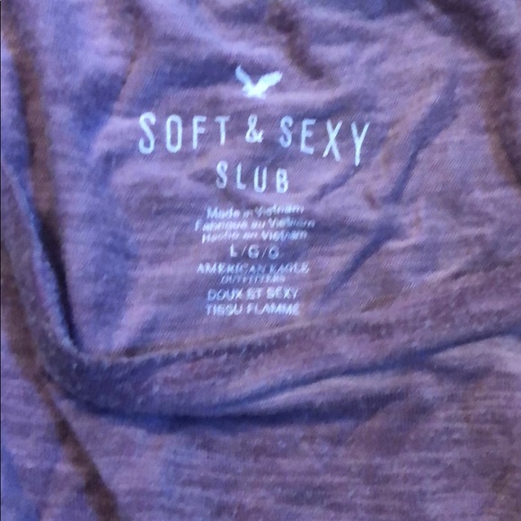 American Eagle Long Sleeve T - Picture 4 of 4